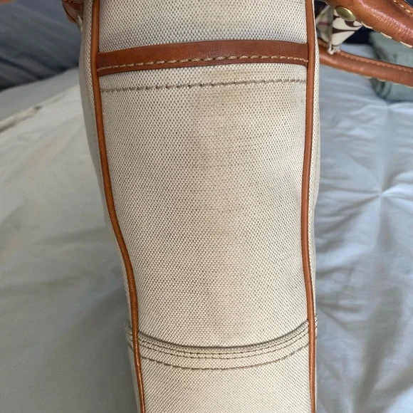 Coach hand bag - Picture 5 of 6